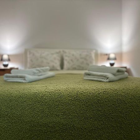 Hotel Fera Belgrado Esterno foto