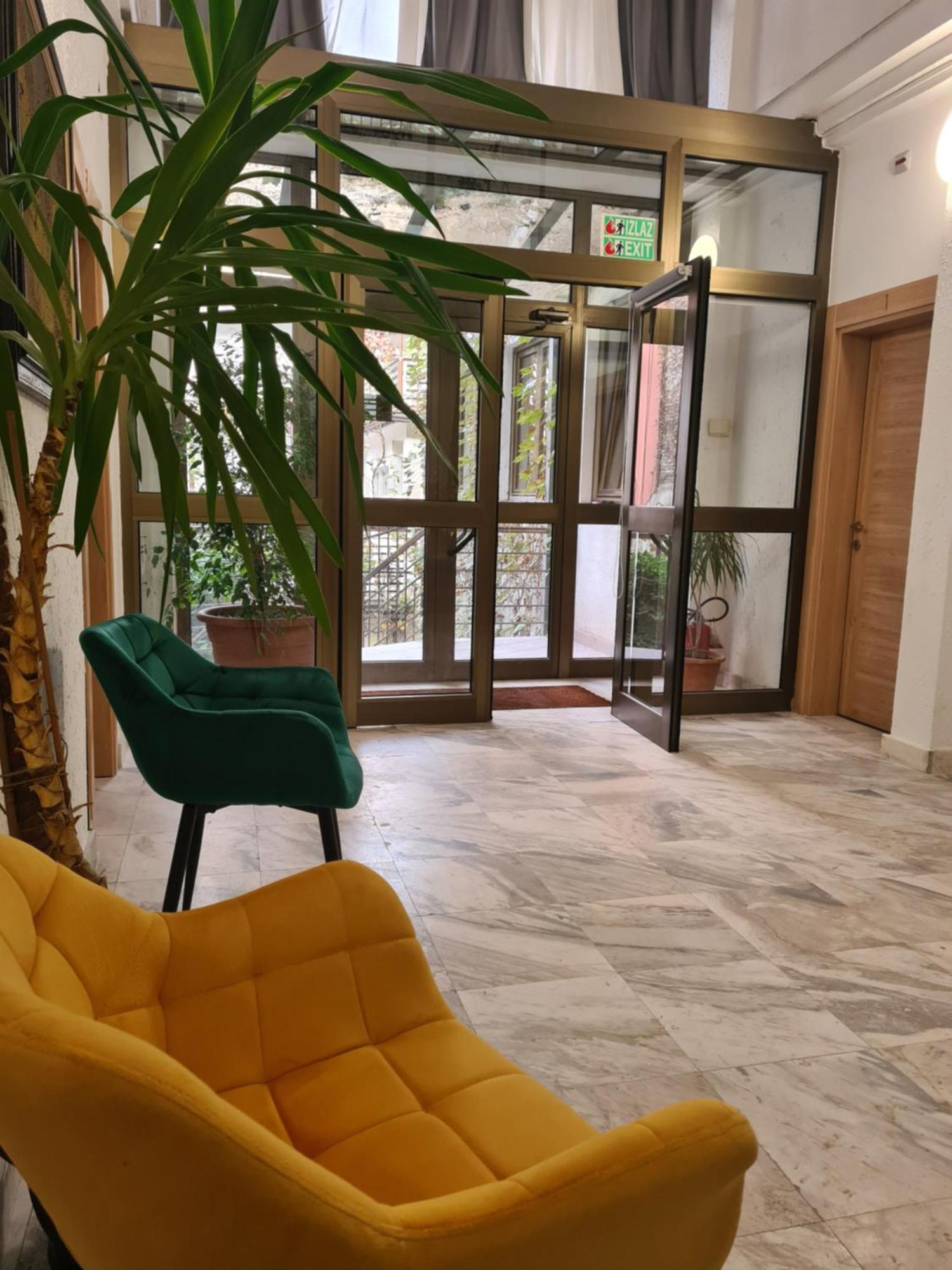 Hotel Fera Belgrado Esterno foto